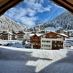 Cesa Planber Mountain View Bike Friendly Канацеи