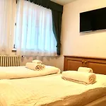 Апартаменты Cesa Planber Mountain View Bike Friendly *