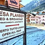 Cesa Planber Mountain View Bike Friendly Апартаменты