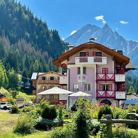 Apartman Cesa Planber Mountain View Ski-in Ski-out Canazei