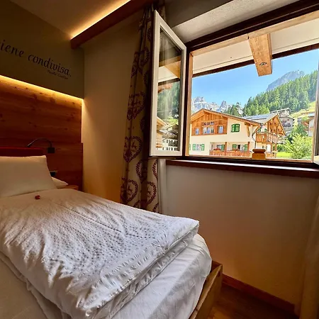 Cesa Planber Apartments Mountain View Ski-In Ski-Out *