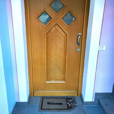 Cesa Planber Mountain View Ski-in Ski-out Daire Canazei