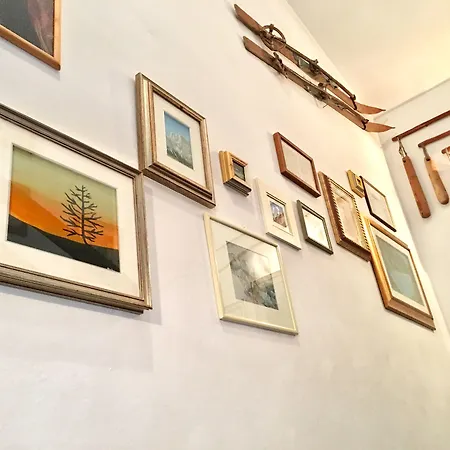 Cesa Planber Mountain View Ski-in Ski-out * Canazei