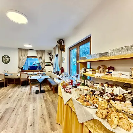 Cesa Planber Mountain View Bike Friendly Канацеї