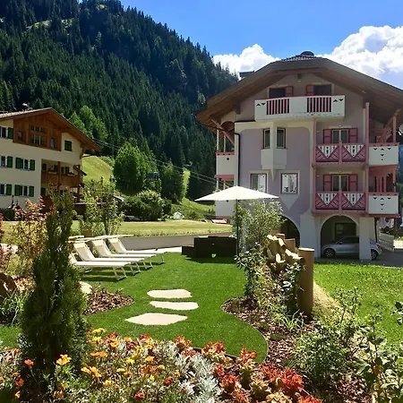 Cesa Planber Mountain View Bike Friendly Canazei