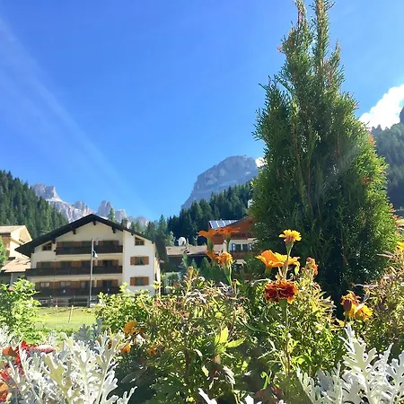 Cesa Planber Mountain View Bike Friendly Canazei