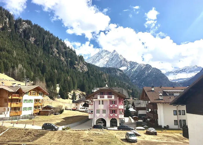 Апартаменти Cesa Planber Apartments Mountain View Bike Friendly