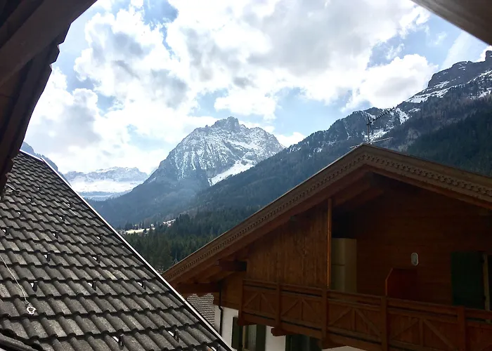 Cesa Planber Mountain View Ski-in Ski-out Lägenhet